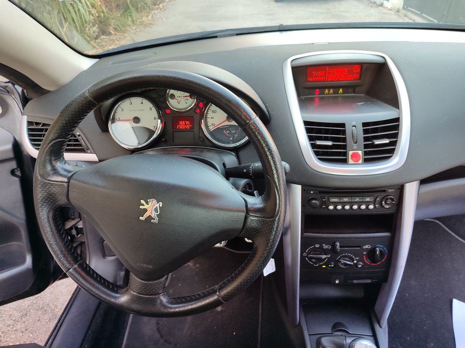 Peugeot 207Cc 1.6 16Vvti