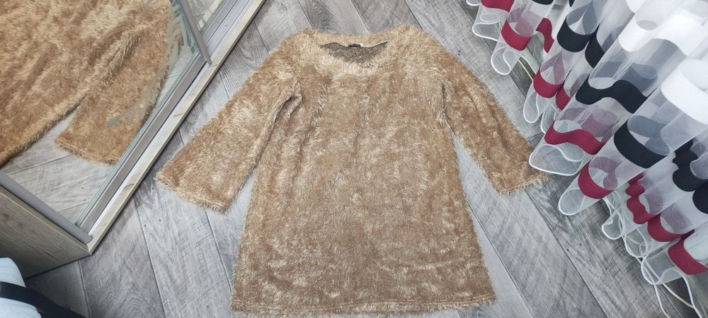 Платя під поясок