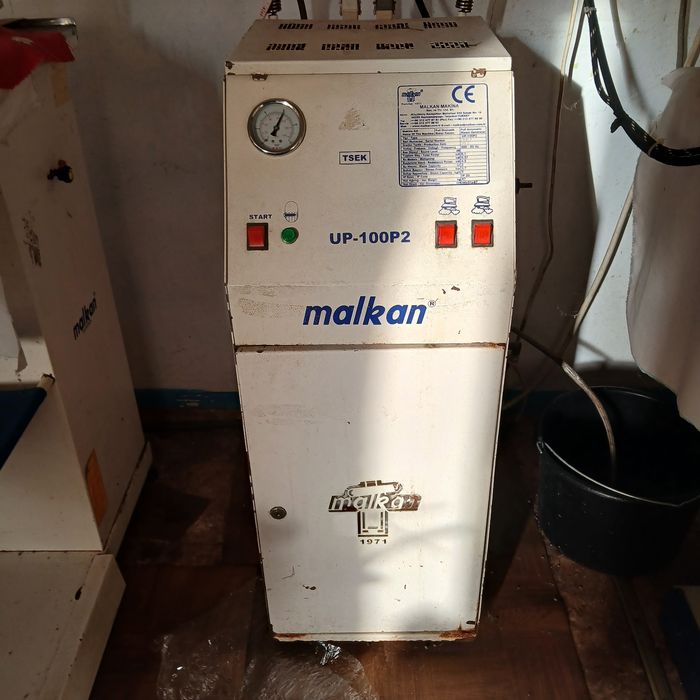 Malkan UP100 P2 Парогенератор на 35 л з двома прасками