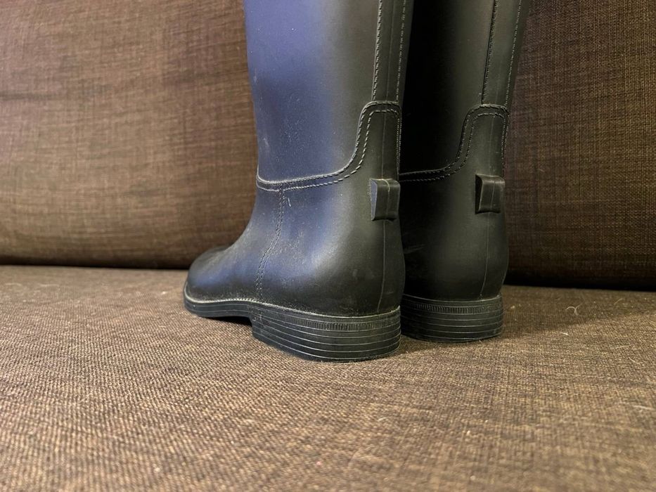Galochas de borracha. Quase novas.