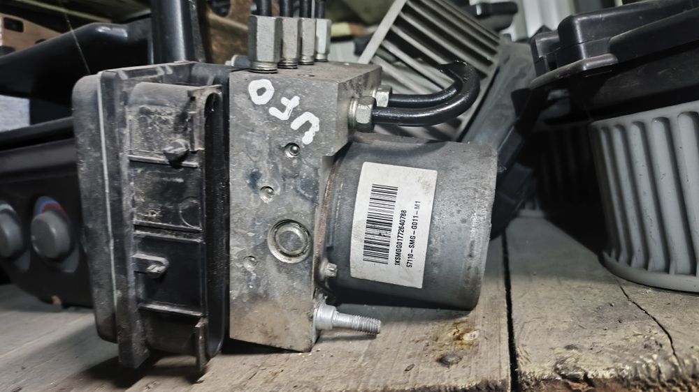 Honda Civic VIII 1.8 pompa ABS  57110-smg-g011-m1