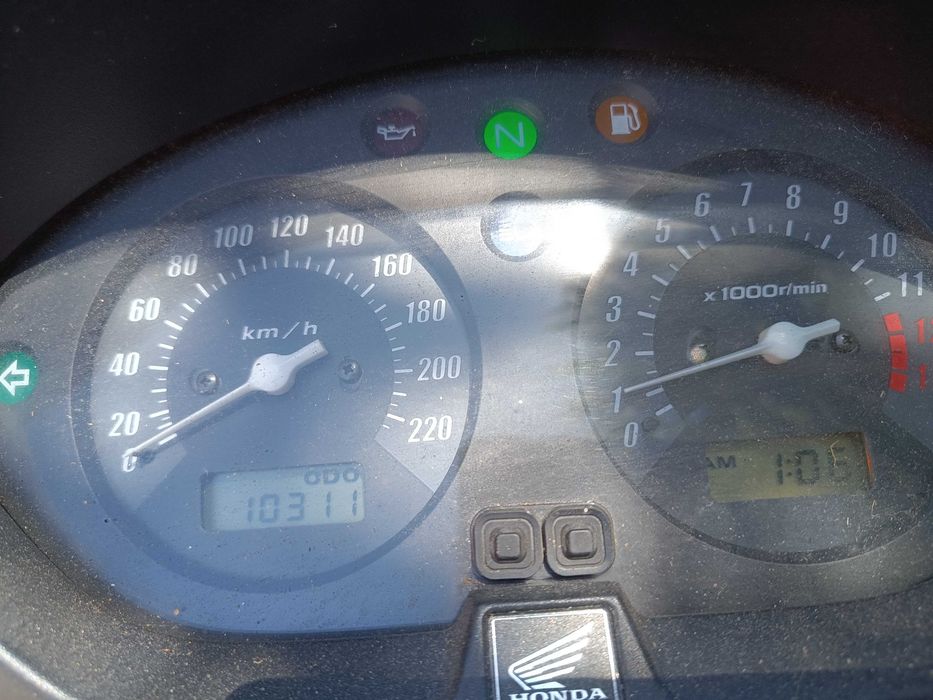 Honda CBF600 SA (tem ABS)
