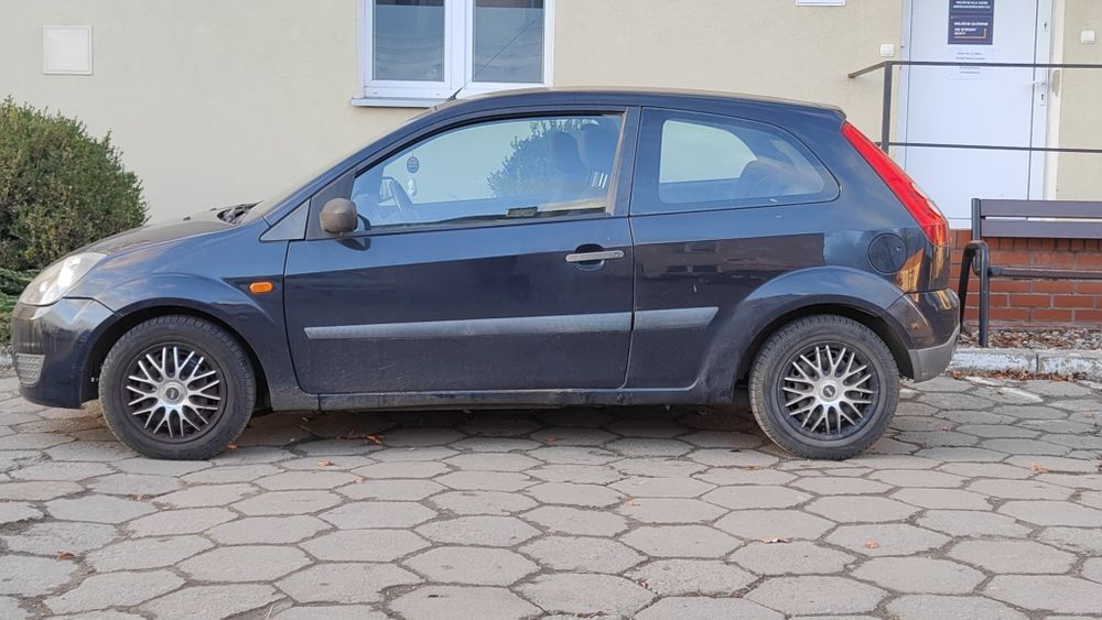 Ford Fiesta 1.3 benzyna // klima //