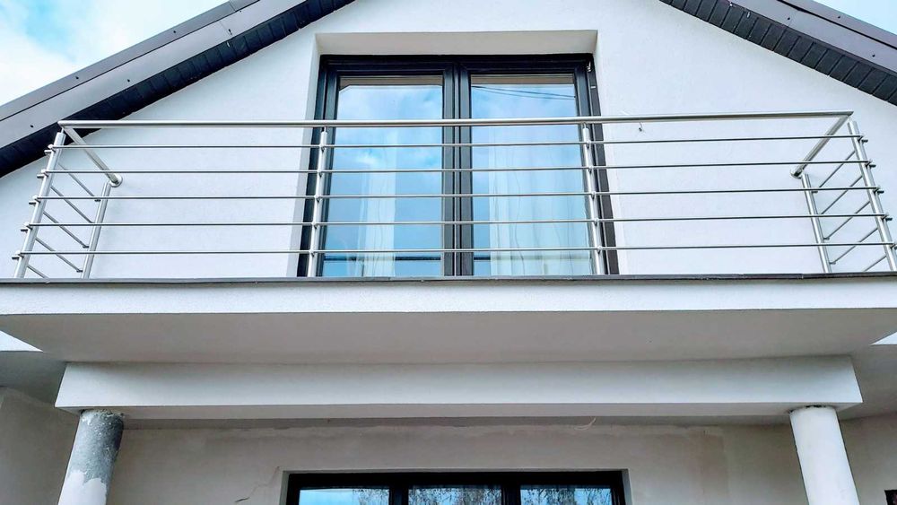 Balustrady z montażem szklane, nierdzewne, ze stali. INOX-FORCE