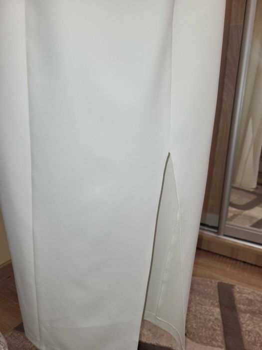 Сукня біла розміру L