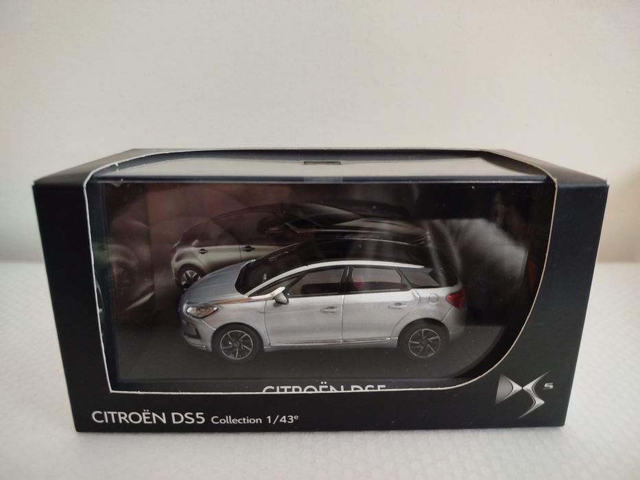 Miniatura Citroen DS5 Nova 1/43