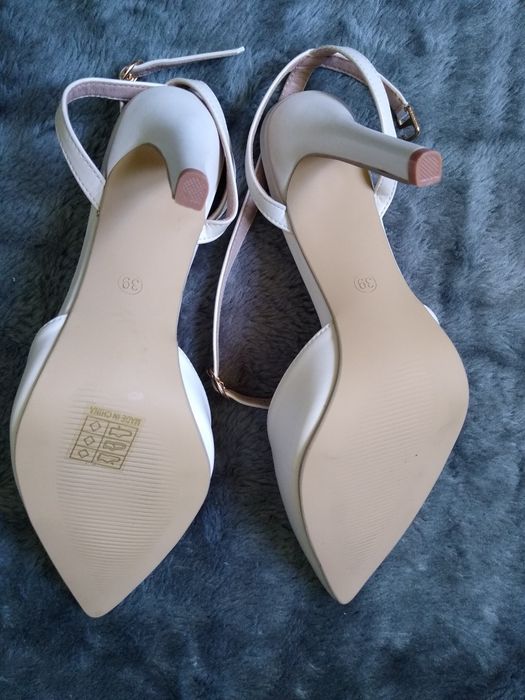 Buty ślubne wysokie szpilki