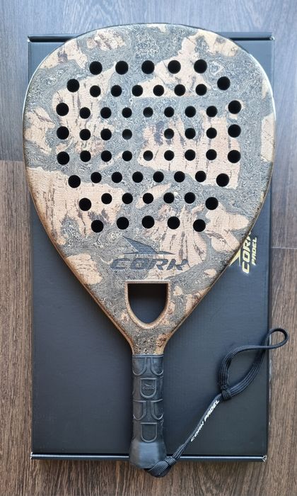 Cork padel Extreme Black (como nova) 365gr