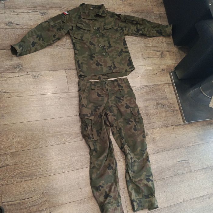 Mundur wojskowy jak nowy