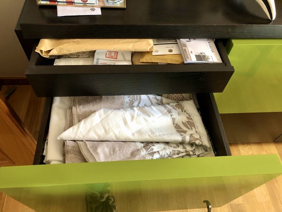 Aparador wengé em optimo estado