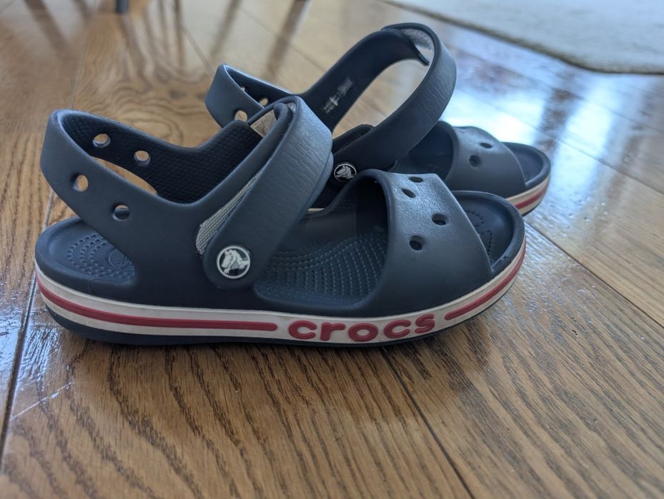 Sandały crocs chłopięce J1 (32-33)