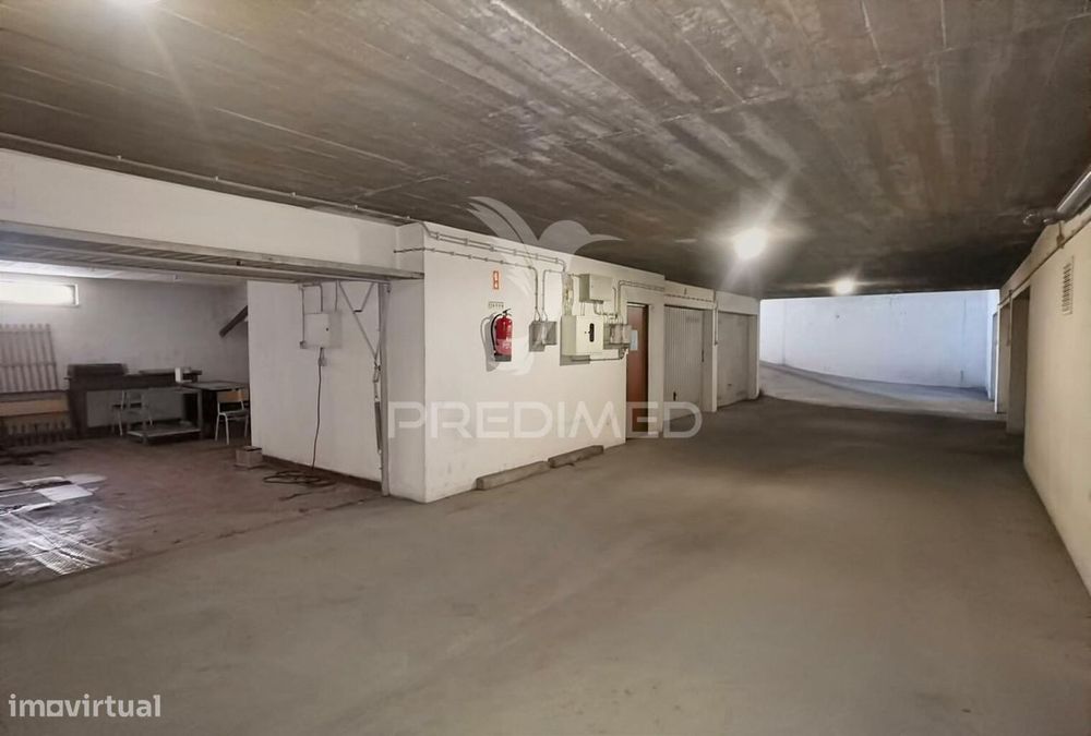 Lugar de Garagem à Venda no Entroncamento