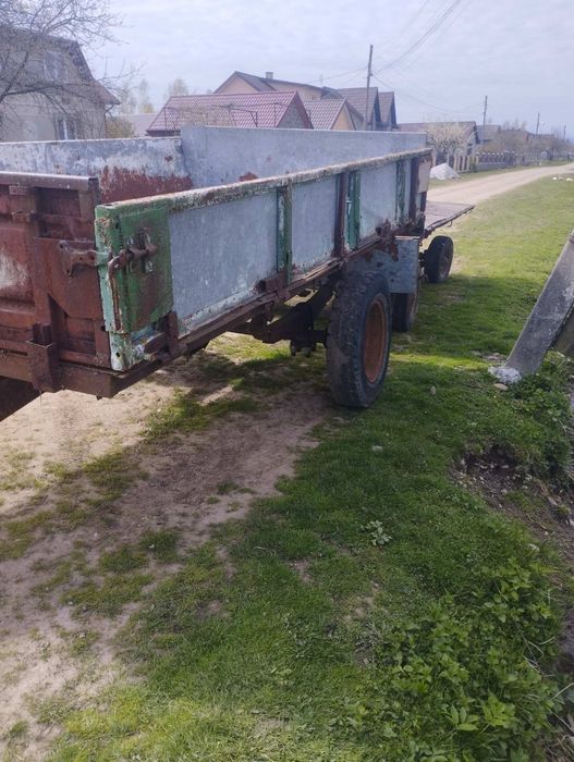 продам два прицепа за ціною 1