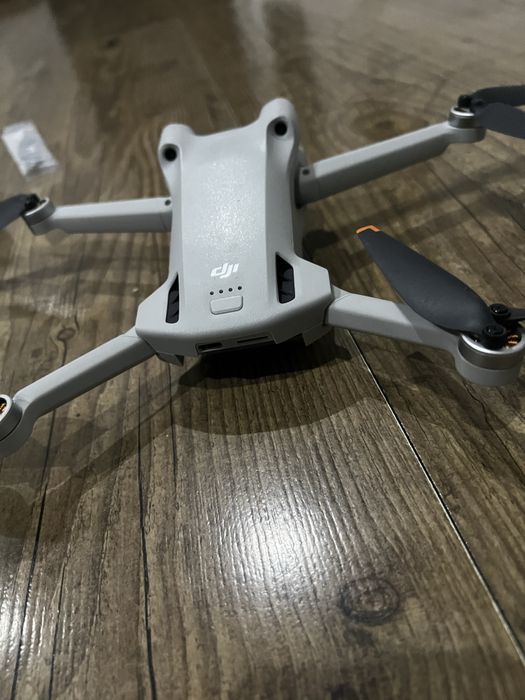 Dron dji3 pro jak nowy