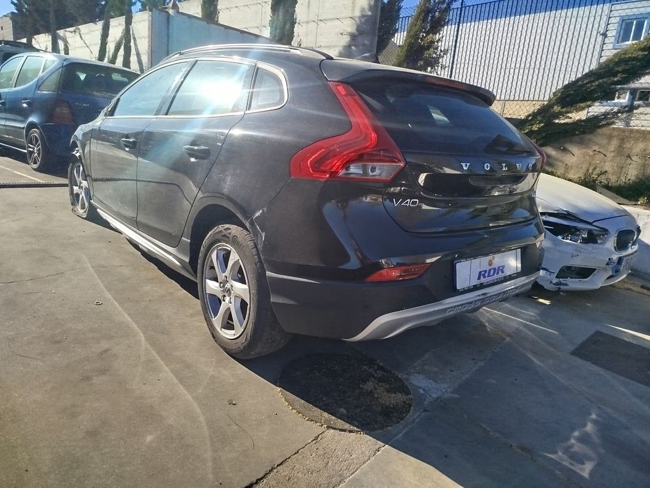Volvo V40 cross country