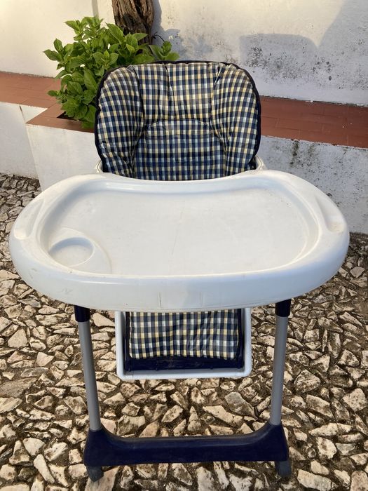 Cadeira de bebé para comer