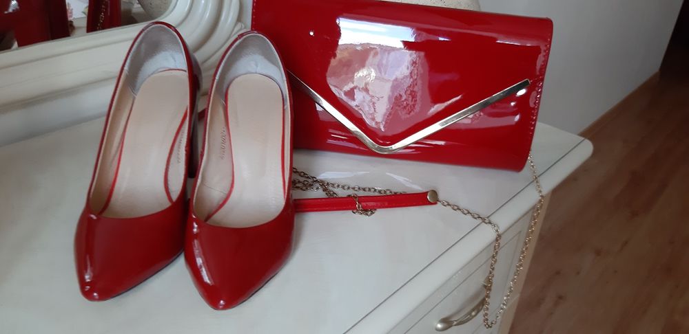 Новий клатч 245 грн.