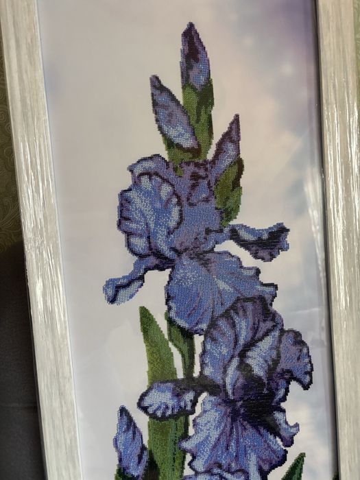 Вишита картина бісером Іриси