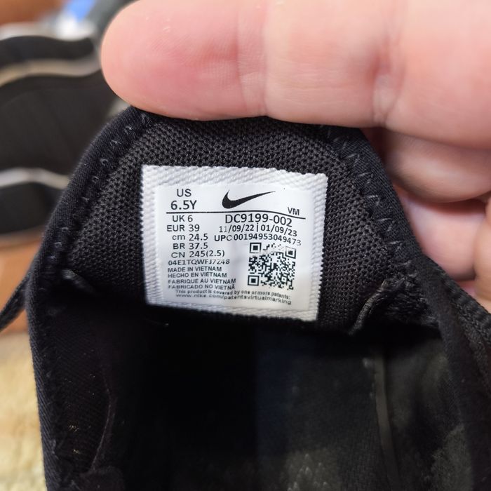 Кросівки Nike air max 270