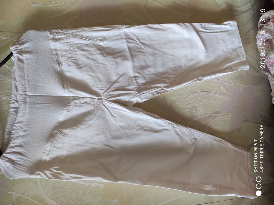 Шикарный костюм для будущих мамочек