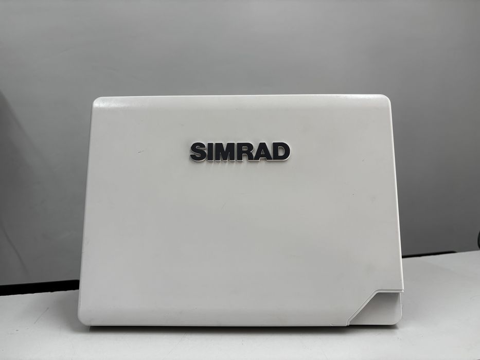 Морський багатофункціональний дисплей Simrad NSE8