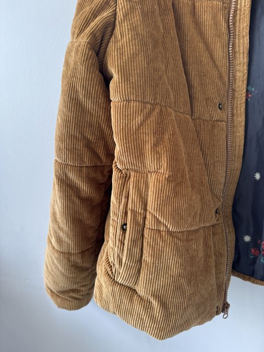 Casaco puffer bombazina mostarda RVCA