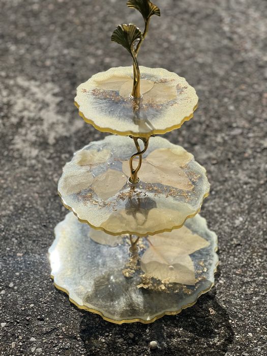 Trzypoziomowy talerz z żywicy epoksydowej, Patera