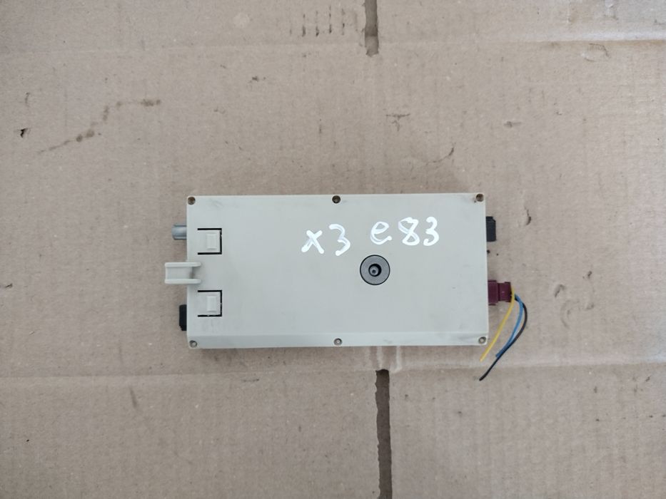 Wzmacniacz antenowy BMW X3 e83 moduł radiowy diversity