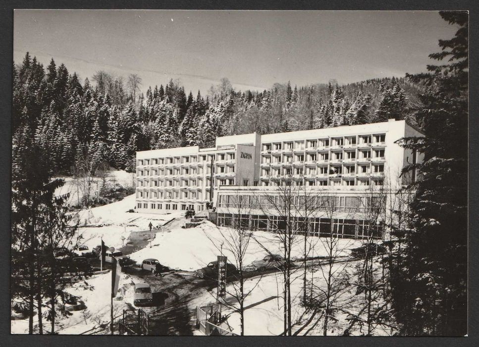 pocztówka - SZCZYRK - DW ZAGROŃ - 1968 - bez obiegu             .