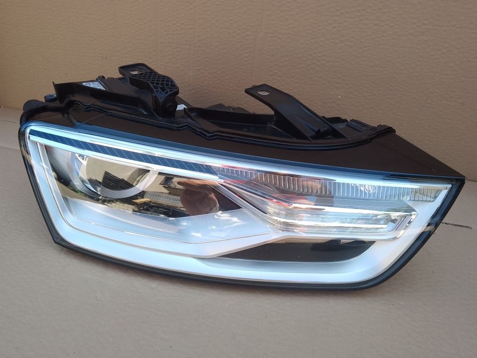 Xenon prawy audi Q3 lift 8u0 EU Europa