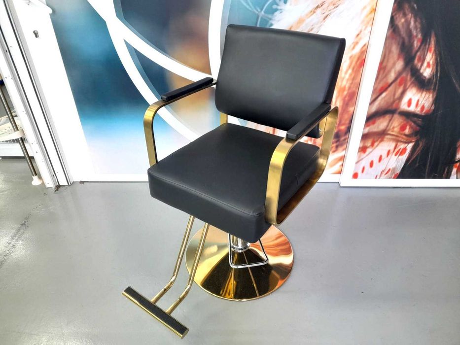 Cadeira Hidráulica de Cabeleireiro e Barbearia (NOVA)