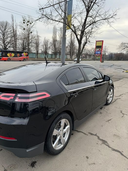 Продам Chevrolet volt ,2014 року випуску ,пробіг 166000 кмВ ідеальному