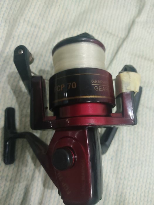 Dois carretos de pesca