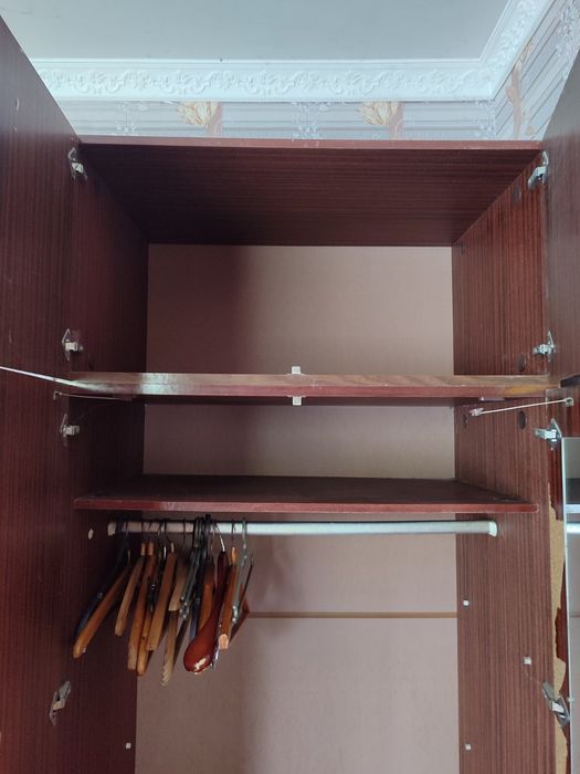 Шафа з антресолями