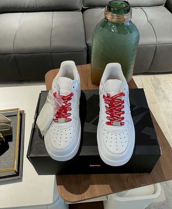 Nike Air Force 1 Low Supreme White R.42