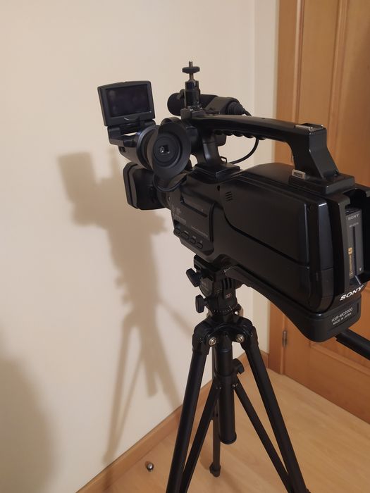 Máquina de filmar Sony HXR-MC2000