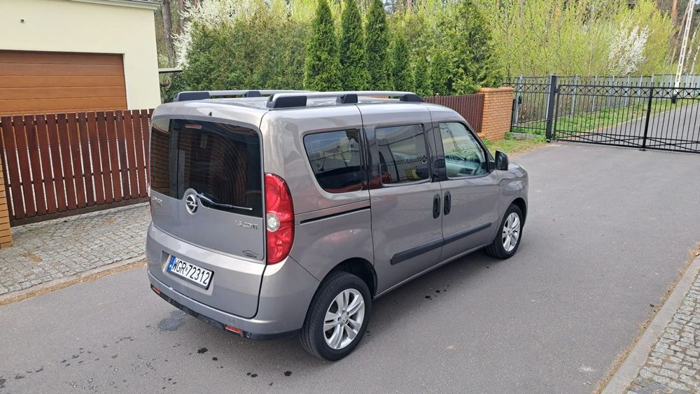 Opel Combo Fiat Doblo Combo siedmioosobowy klima