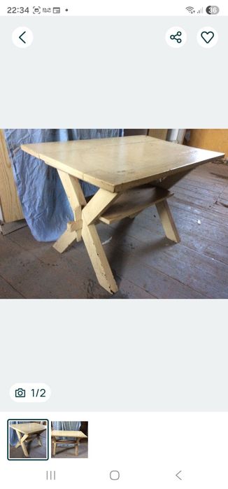 Stolik recznie robiony z drewna