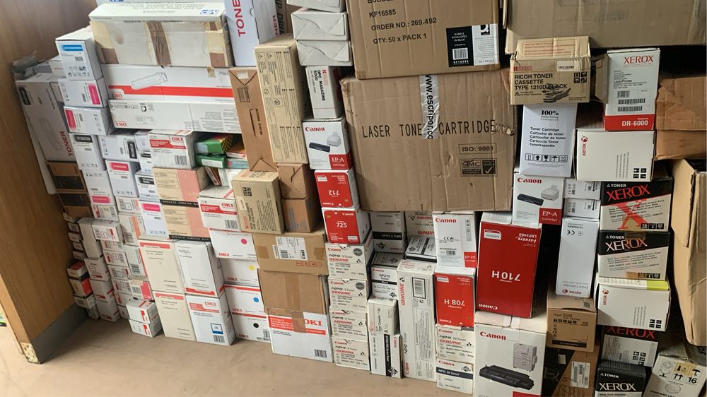 Lote toners e tinteiros