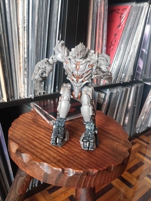 Studio Series SS-13 Megatron Revenge of the fallen