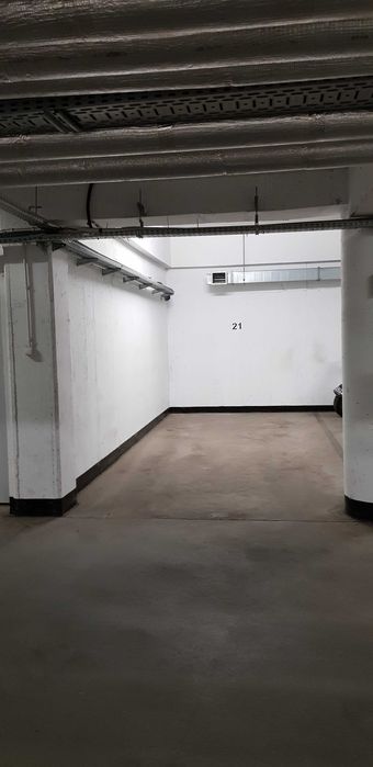 Miejsce garażowe pod apartamentowcem CENTRUM