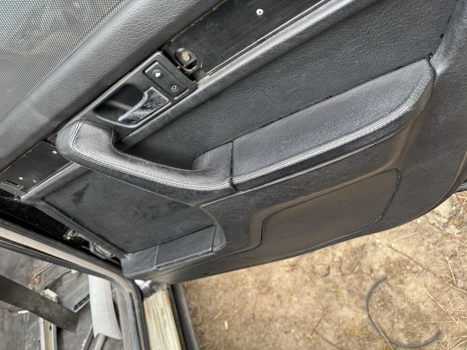 Boczki full skóra BMW E32 750iL long roletki rarytas