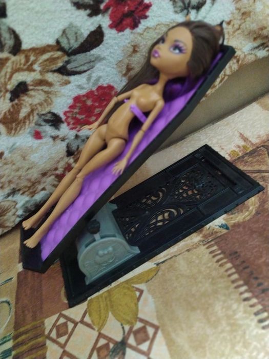 Клодін сплюшка, смертельно втомлені, спальна монстер хай шарнірна monster high кукла