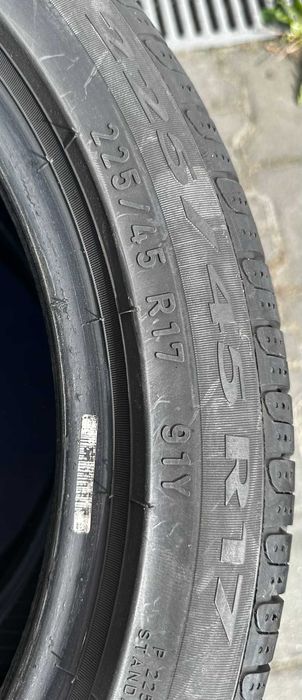 L253 Audi 225/45R17 Pirelli Cintirato P7 91Y AO - Parka
