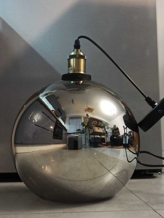 Lampa kula, lustrzane szkło.