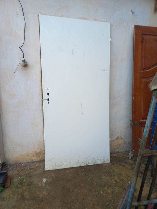 Drzwi zewnętrzne dwuskrzydłowe techniczne