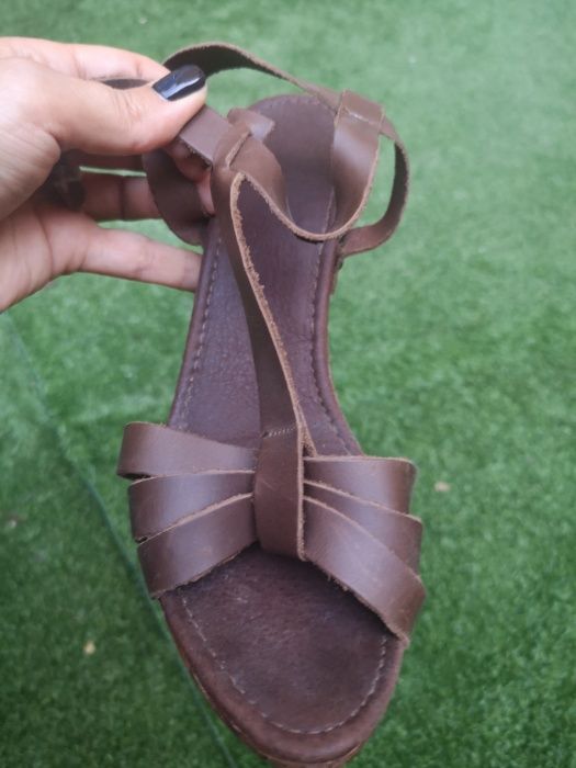 Sandálias Pull&Bear tamanho 37 (como novas)