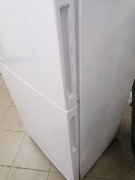 Холодильник. ДОСТАВКА. .