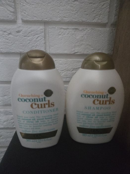 szampon ,odżywka OGX Quenching + Coconut Curls.