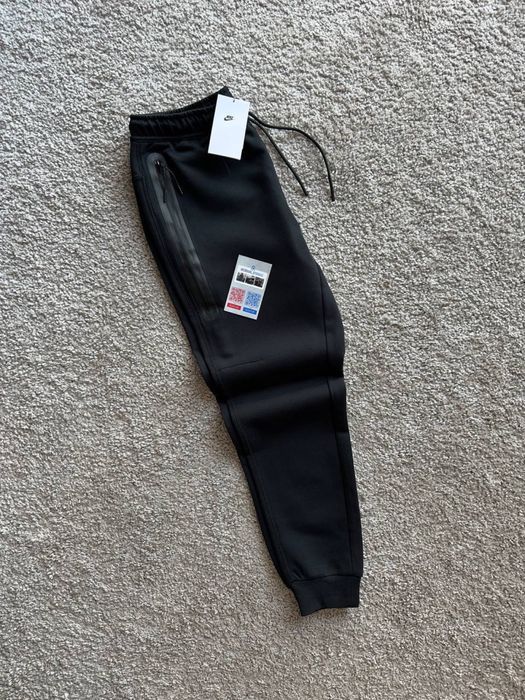 Штаны Nike Tech Fleece 2025